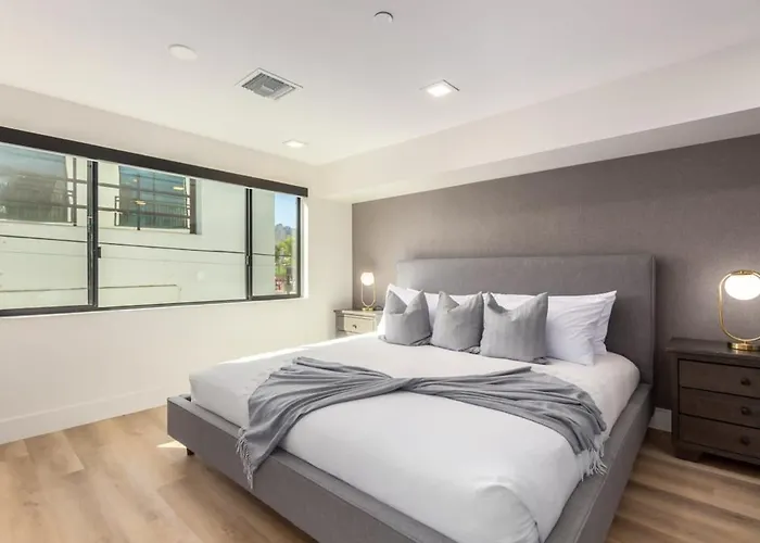 The Lux At Craftsman Suite 4 - Walkable To All Of Old Town
